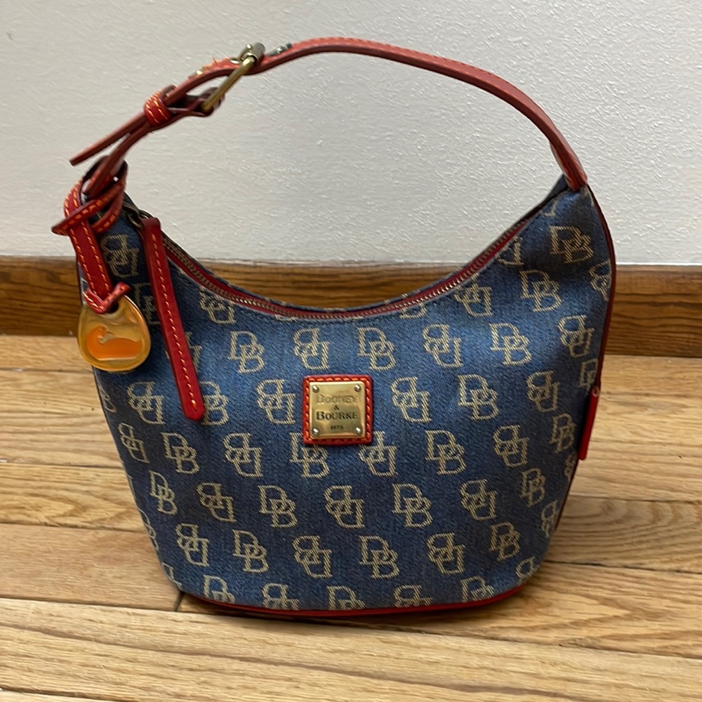 Dooney & Bourke